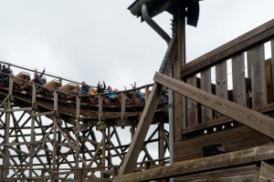 Troy • GCI Wooden Coaster • Toverland
