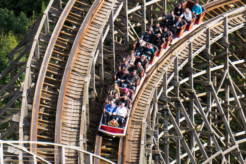Loop Garou • Vekoma Wooden Coaster