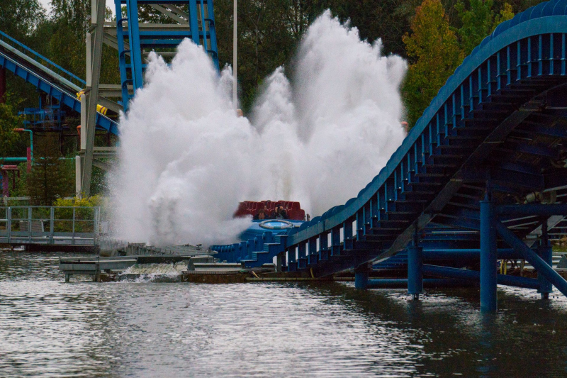 Pulsar • Mack Rides Power Splash