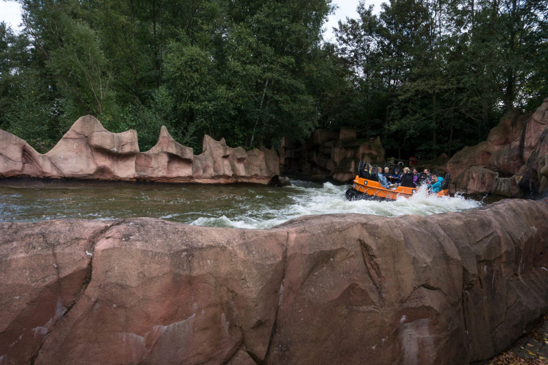 Radja River • Intamin Rapids Ride