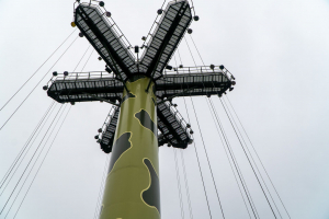 Toy Soldiers Parachute Drop