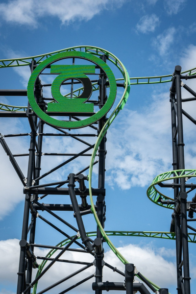 Green Lantern Coaster • S&S El Loco