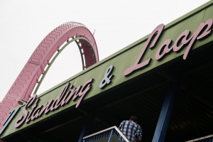 Momonga Standing and Loop Coaster